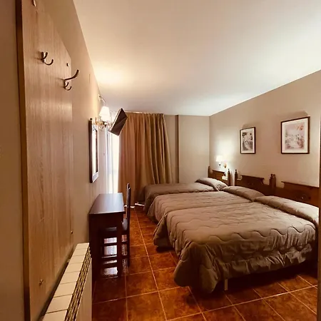 Hotel Orla 2*