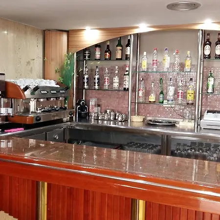 Hotel Orla 2*